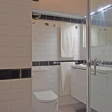 Phoenix Apartment *
